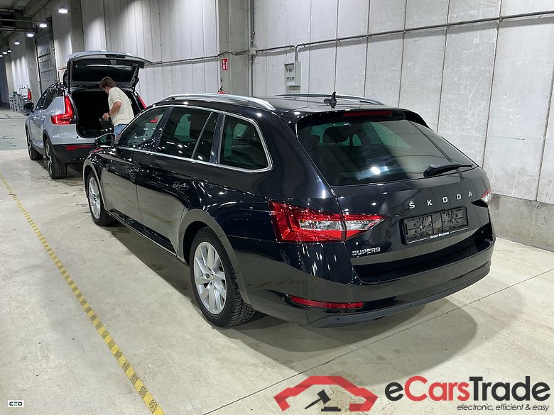 SKODA SUPERB COMBI DIESEL - 2019 2.0 CR TDi Style DSG #3
