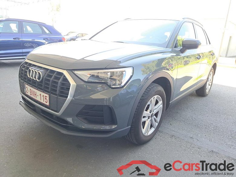 AUDI Q3 1.4 45 TFSI E S TRONIC
