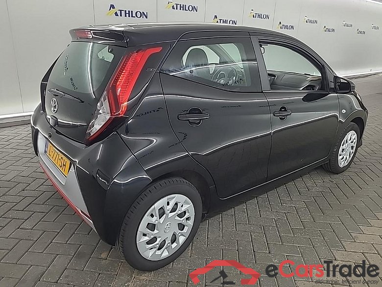TOYOTA Aygo 1.0 VVT-i x-play 5D 53kW #3
