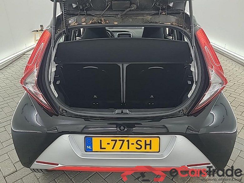 TOYOTA Aygo 1.0 VVT-i x-play 5D 53kW #5