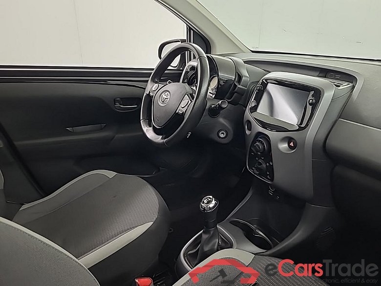 TOYOTA Aygo 1.0 VVT-i x-play 5D 53kW #6