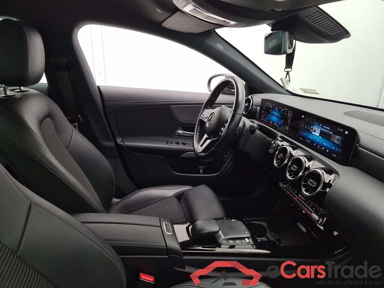MERCEDES-BENZ CLA 2.0 180 D 8G-DCT BUSINESS LINE #3