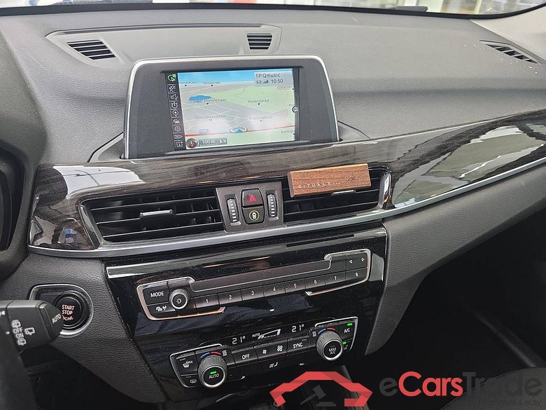 BMW X1 (F48) 1.5iA sDrive18 #6