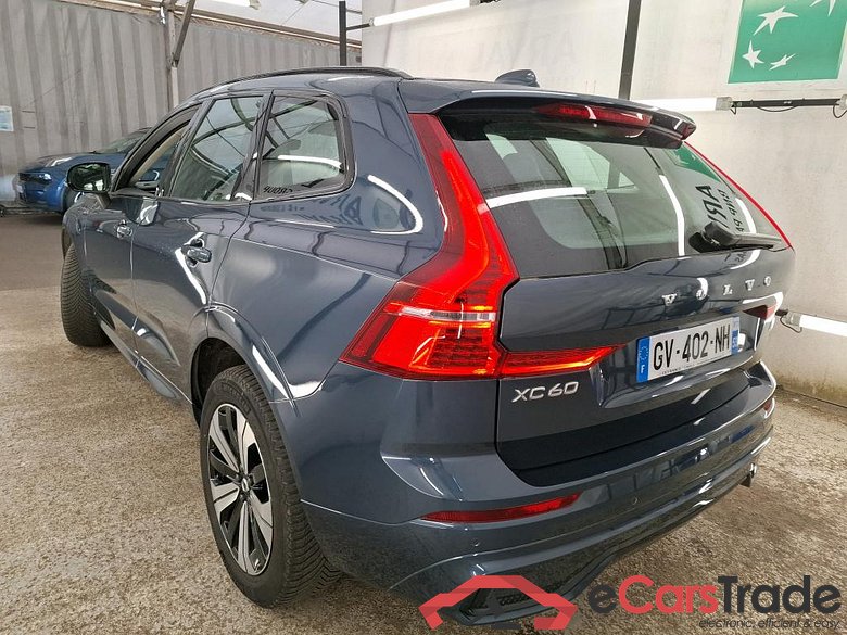 VOLVO XC60 / 2021 / 5P / SUV Recharge T6 350 GT 8 Plus Style Dark #2