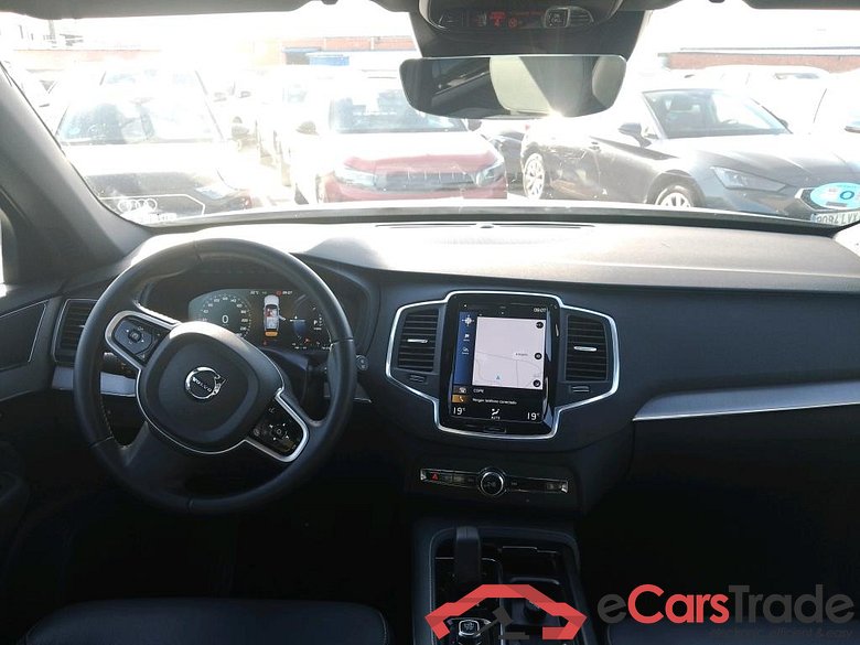 VOLVO XC90 / 2019 / 5P / todoterreno 2.0 T8 AWD Recharge Inscription Exp Auto #3