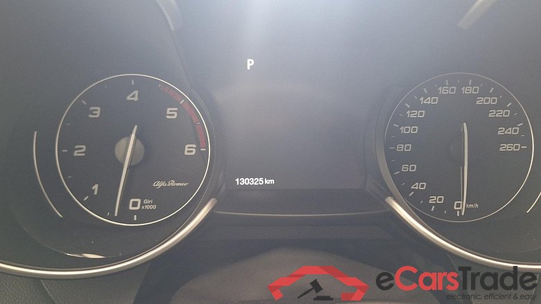 Giulia Super 2.2 JTDM 140KW AT8 E6d #6