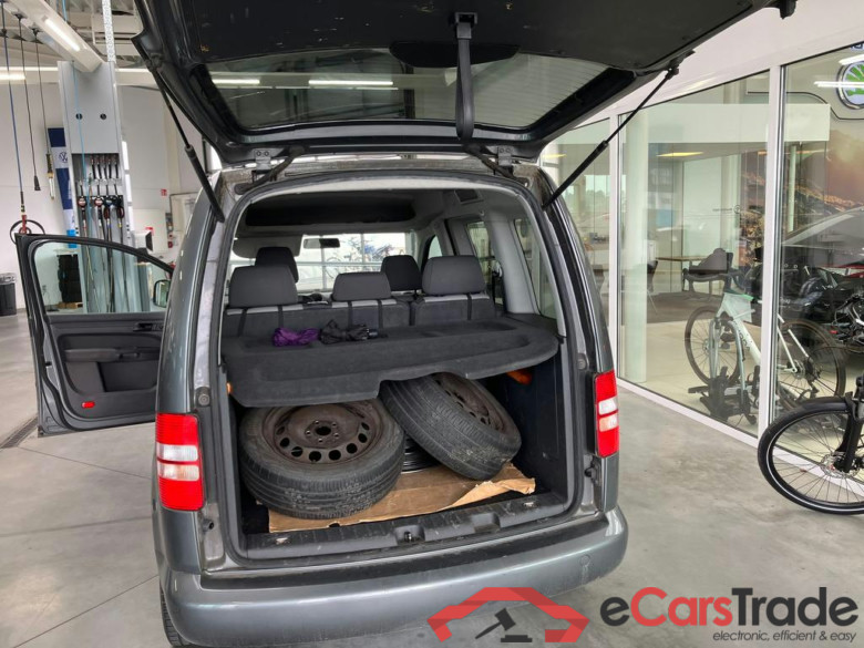 VOLKSWAGEN Caddy Life 2PLC Caddy Trendline 5-zetels Wielbasis 2681 mm Totaal gewicht  Motor 2.0 TDI 140pk (103KW) Versnellingsbak #5