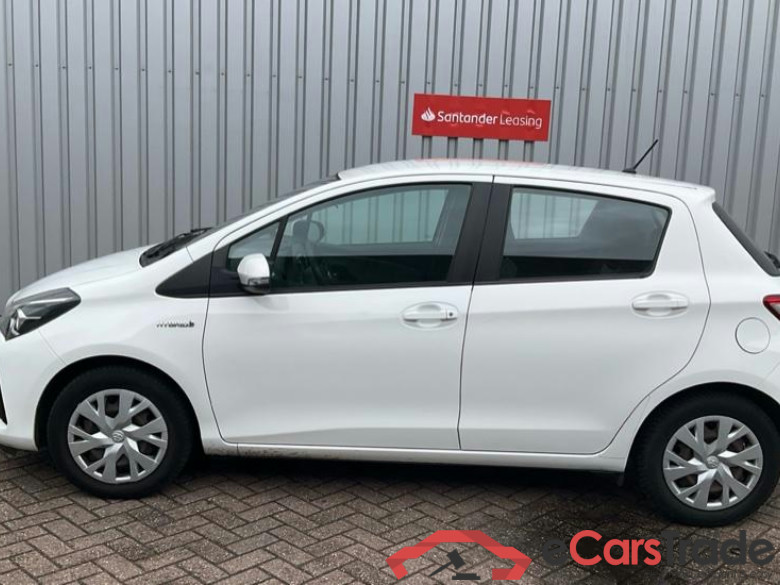 TOYOTA YARIS 1.5vvti hybrid active 74kW cvt aut #2