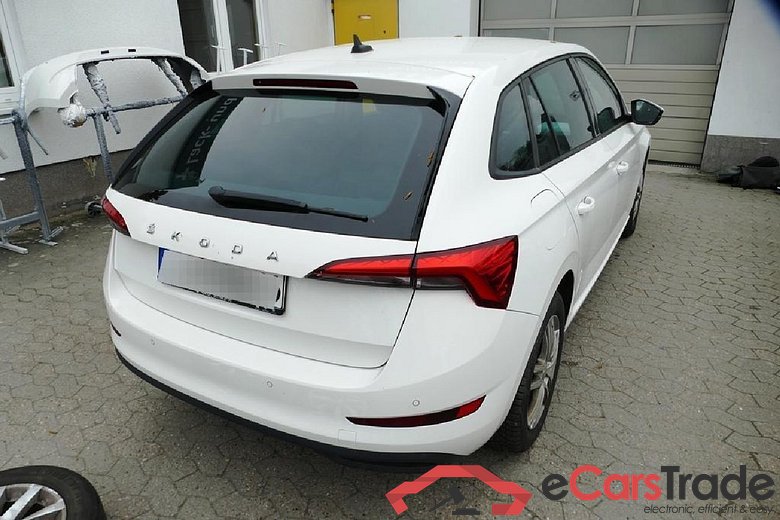 Scala Ambition 1.0 TSI 81KW AT7 E6d #2