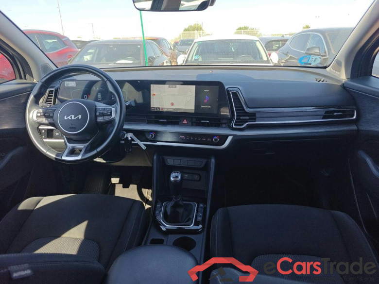 KIA Sportage / 2022 / 5P / todoterreno 1.6 T-GDi MHEV 110kW (150CV) Drive 4x2 #3