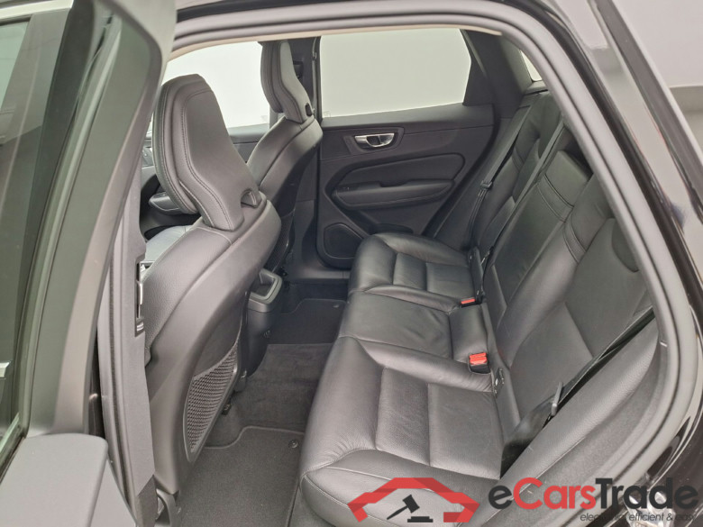 Volvo, XC60 '17, Volvo XC60 D4 120kW Geartronic Momentum Pro 5d #4