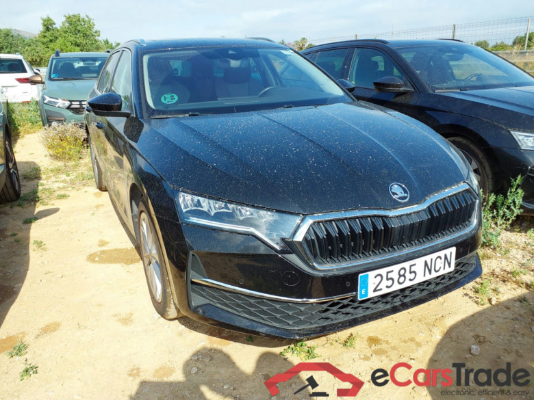 SKODA Octavia 2.0 TDI 110 kW (150CV) DSG 7 vel AutomÃ¡tico Combi Design(Pano-Roof +Winterpack) #1
