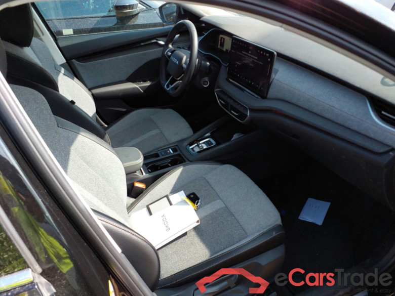 SKODA Octavia 2.0 TDI 110 kW (150CV) DSG 7 vel AutomÃ¡tico Combi Design(Pano-Roof +Winterpack) #3