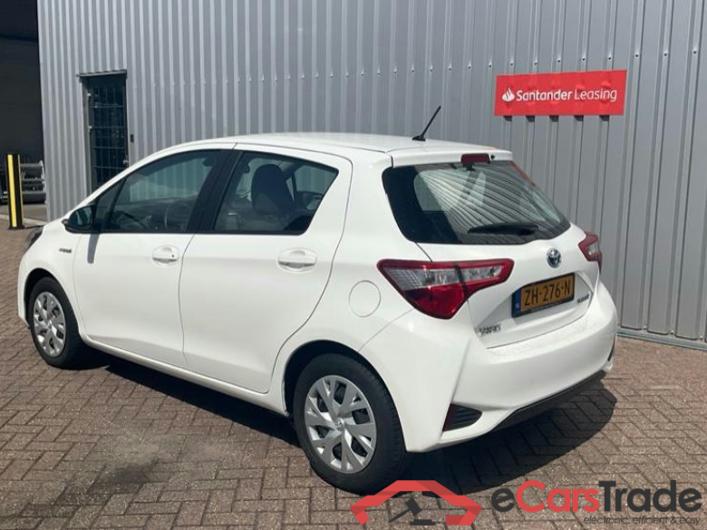 TOYOTA YARIS 1.5vvti hybrid active 74kW cvt aut #3