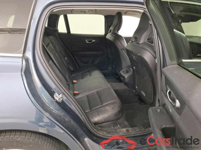 VOLVO V60 - 2018 2.0 B3 MHE Momentum Pro Geartronic #6