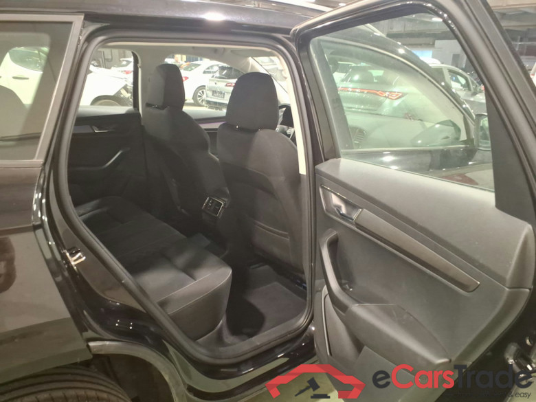 SKODA KAROQ DIESEL 1.6 CR TDi SCR Ambition #5