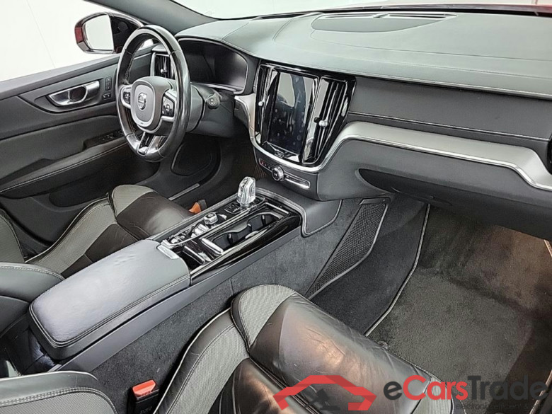 VOLVO V60 T8 Twin Engine AWD Geartrnic R-Design 5D 288kW #6