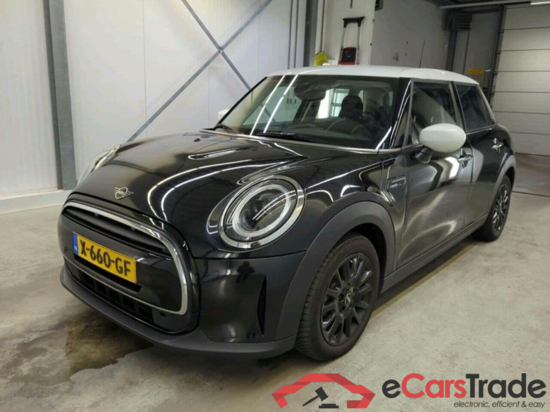 Mini 5-deurs 1.5 Cooper Camden #1