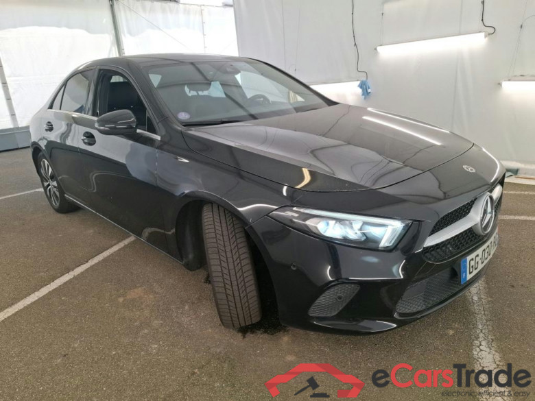 MERCEDES-BENZ Classe A Berline / 2018 / 4P / Berline A 180 Business Line 7G-DCT #4