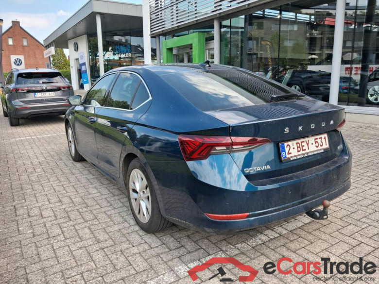 SKODA Octavia 1.0 TSI eTec MHE Style DSG #4