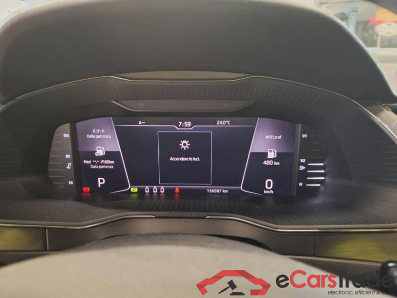 SKODA SUPERB WAGON / 2019 / 5P / STATION WAGON 2.0 TDI EVO 110KW STYLE DSG #4