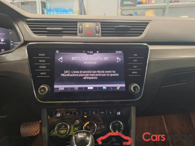 SKODA SUPERB WAGON / 2019 / 5P / STATION WAGON 2.0 TDI EVO 110KW STYLE DSG #5
