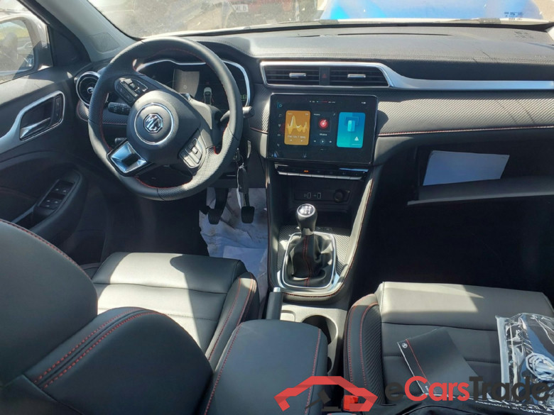 ZS / 2021 / 5P / todoterreno 1.5 Luxury (AC) #3