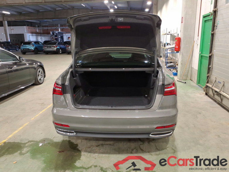 AUDI A6 2.0 TDI 40 S TRONIC QUATTRO BUS ED ATTR #3