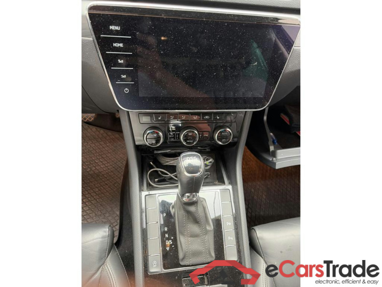 SKODA Superb Combi Superb Wagon Style 1,6 TDI 88 kW 7-speed automat. #6