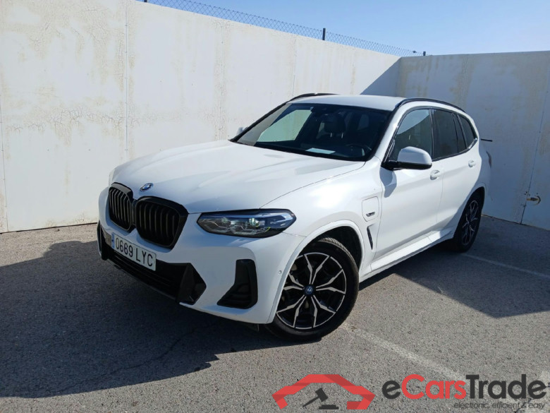 BMW X3 / 2021 / 5P / todoterreno xDrive30e xLine PAQUETE DEPORTIVO M #1