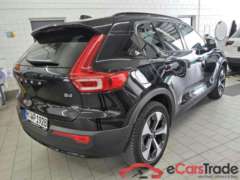 Volvo XC40 (2017->) DE - SUV5 B4 2WD EU6d, Plus Dark, (Facelift) 2022 - 2024 #3