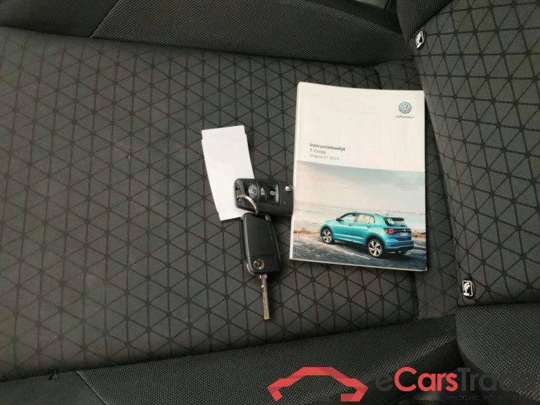 VOLKSWAGEN T-Cross 70 kW #6