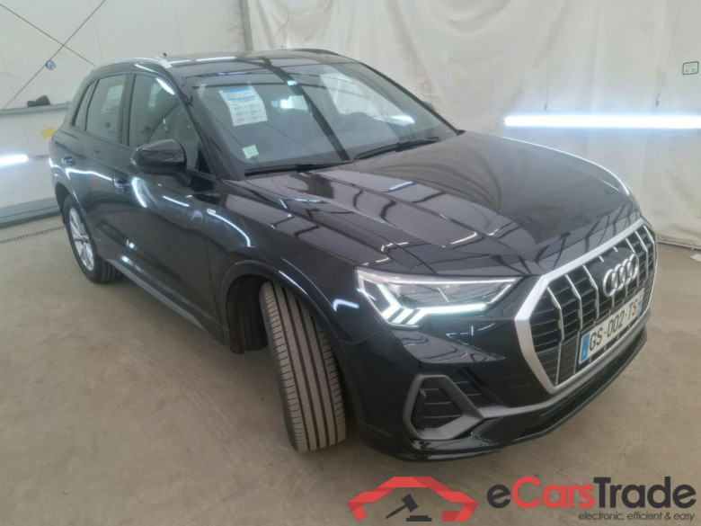 AUDI Q3 / 2018 / 5P / SUV 45 TFSI E 245 S TRONIC S LINE #4