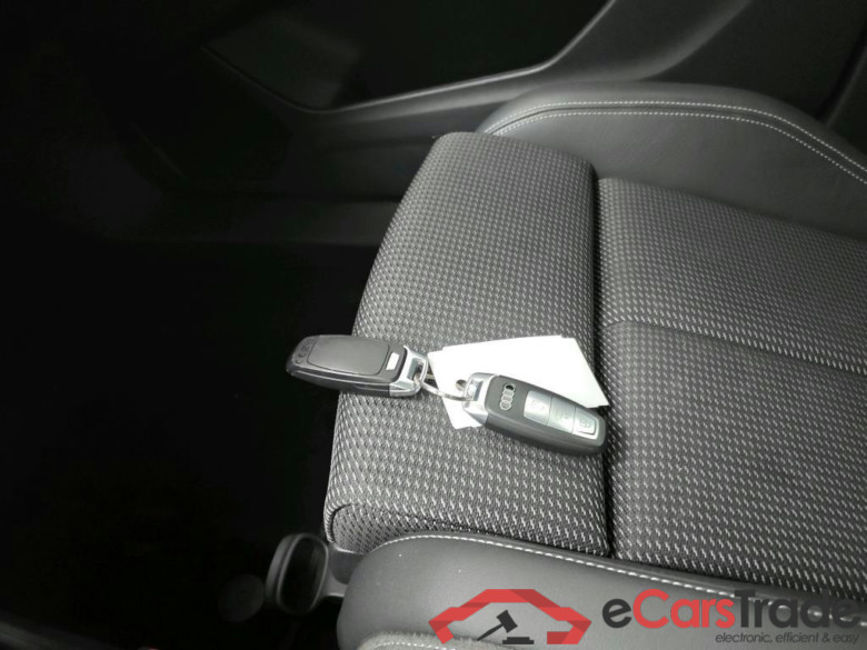 AUDI Q4 Sportback e-tron 210 kW #6