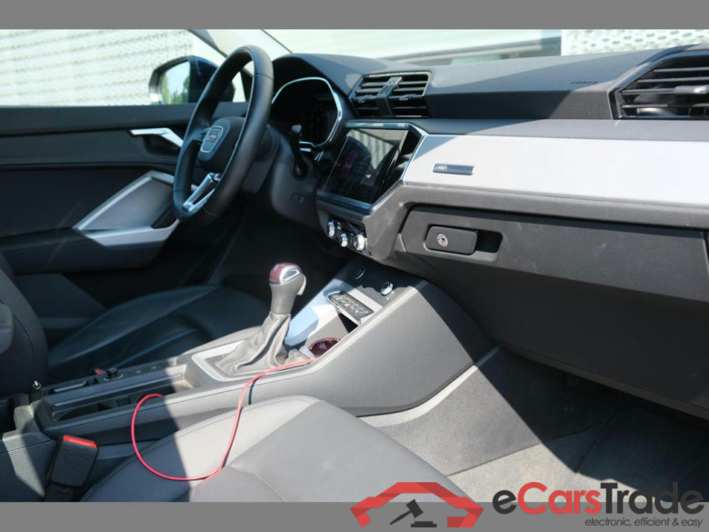 AUDI Q3 PHEV 45 TFSIe Attraction S tron.(180 kW) #6