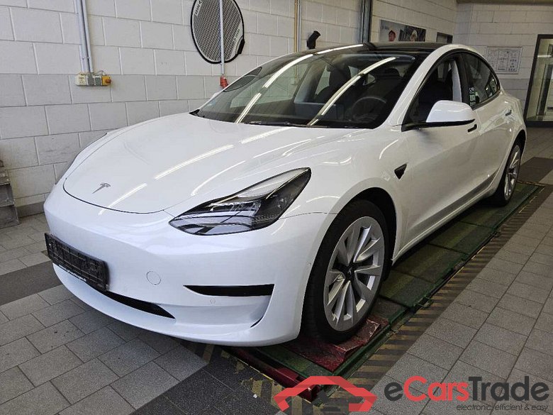 Tesla Model 3 Standard Range Plus 58 kWh RWD