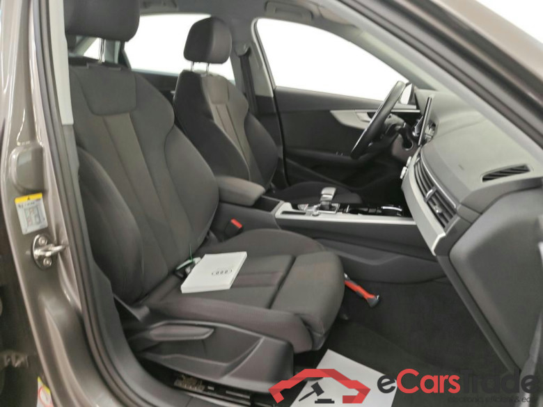 Audi A4 Limousine 35 TFSI S tronic Advanced Edition 4d #3