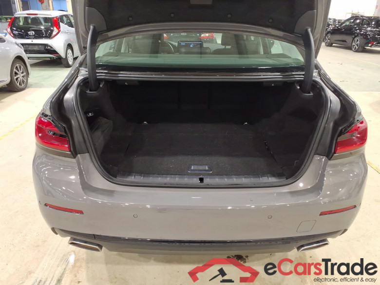 BMW 5 SERIES BERLINE 2.0 520E AUTO #3