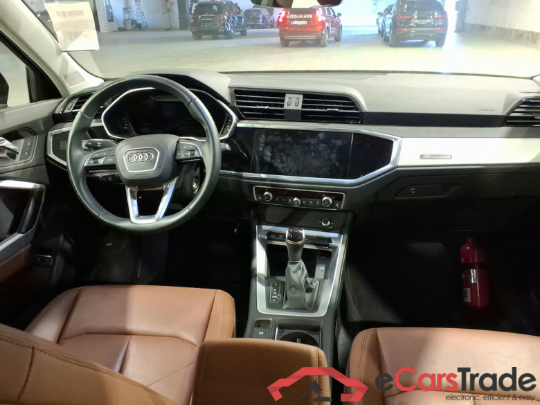 AUDI Q3 Sportback 1.4 45 TFSI E S TRONIC #6