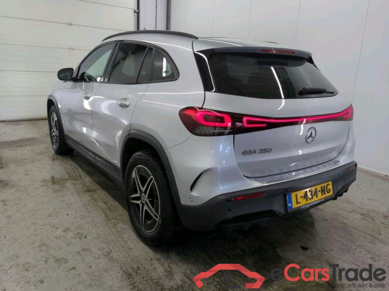 MERCEDES-BENZ EQA 250 Bns Sol. AMG #6