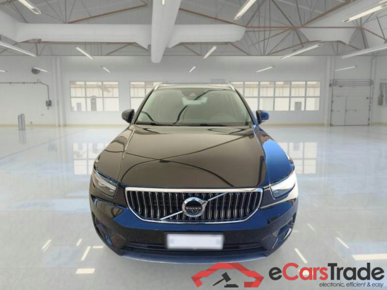 VOLVO XC40 / 2017 / 5P / SUV T4 PLUG-IN HYBRID AUTO RECH INSCRIP EXPR #6