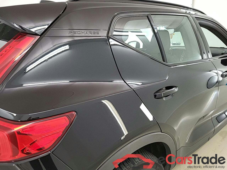 VOLVO XC40 RECHARGE CORE #5