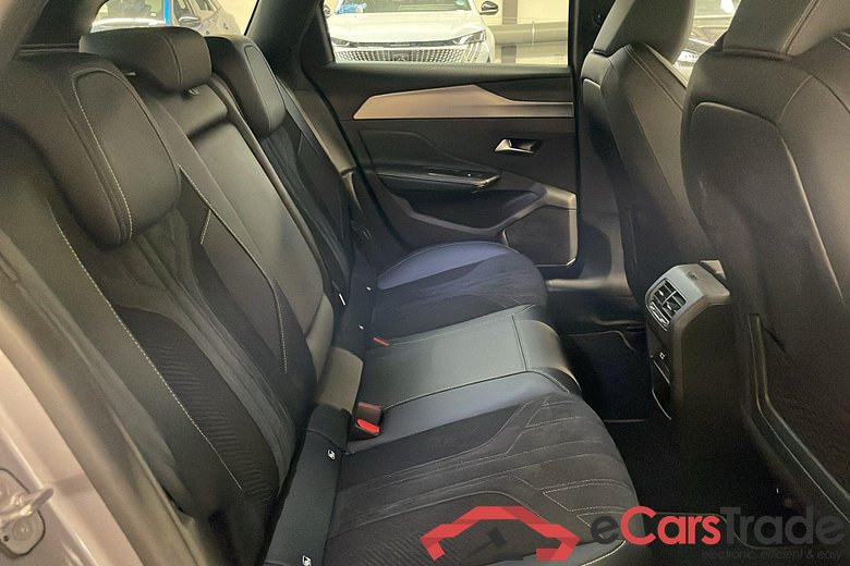 Peugeot 308 SW PHEV 225 e-EAT8 GT #3