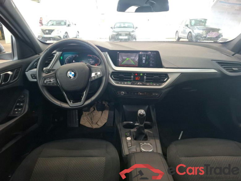 BMW Série 1 / 2019 / 5P / Berline 1.5 118I Business Design / PRÊT A VENDRE #5