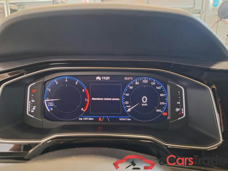 VOLKSWAGEN POLO / 2021 / 5P / BERLINA 1.0 TSI STYLE #4