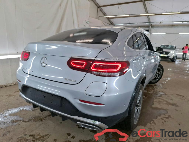 MERCEDES-BENZ GLC Coupe / 2019 / 5P / Coupé GLC 300 e AMG Line 4Matic (Ex 2182) #3