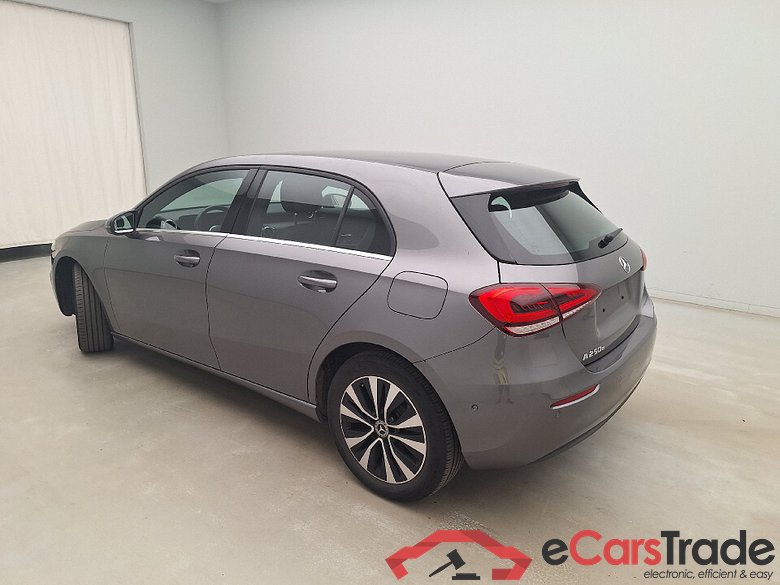 Mercedes, A-Class '18 PHEV, Mercedes-Benz A-Klasse A 250 e Business Line 5d #3