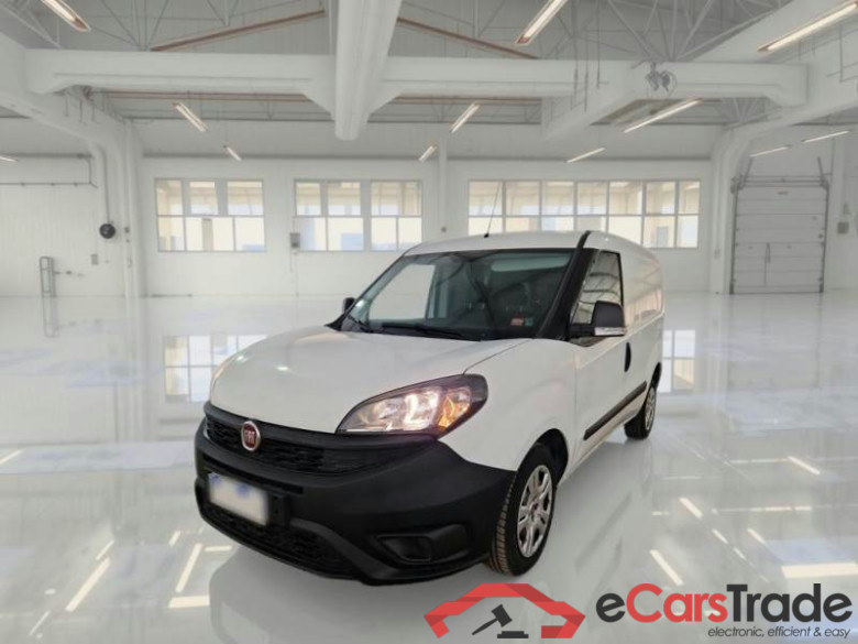 FIAT DOBLÒ CARGO / 2014 / 4P / VETT. FURGONATA CH1 LOUNGE 1.6 MJET 105CV E6D SeS #1