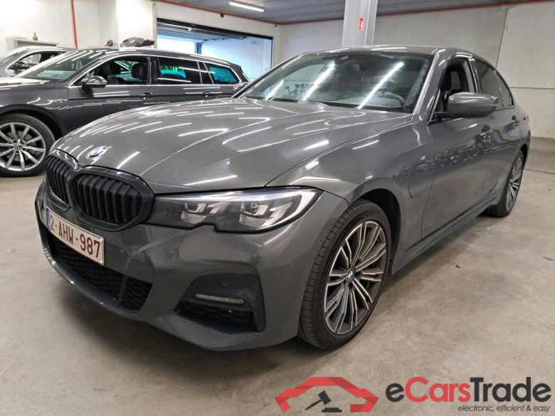 BMW - BMW 3 BERLINE 330e 292PK M Sport With Heated Sport Seats & Driving Assistant Pack * HYBRID * #1