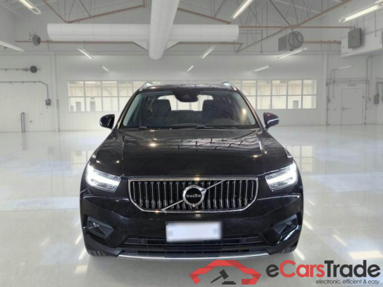 VOLVO XC40 / 2017 / 5P / SUV T4 PLUG-IN HYBRID AUTO RECH INSCRIP EXPR #6